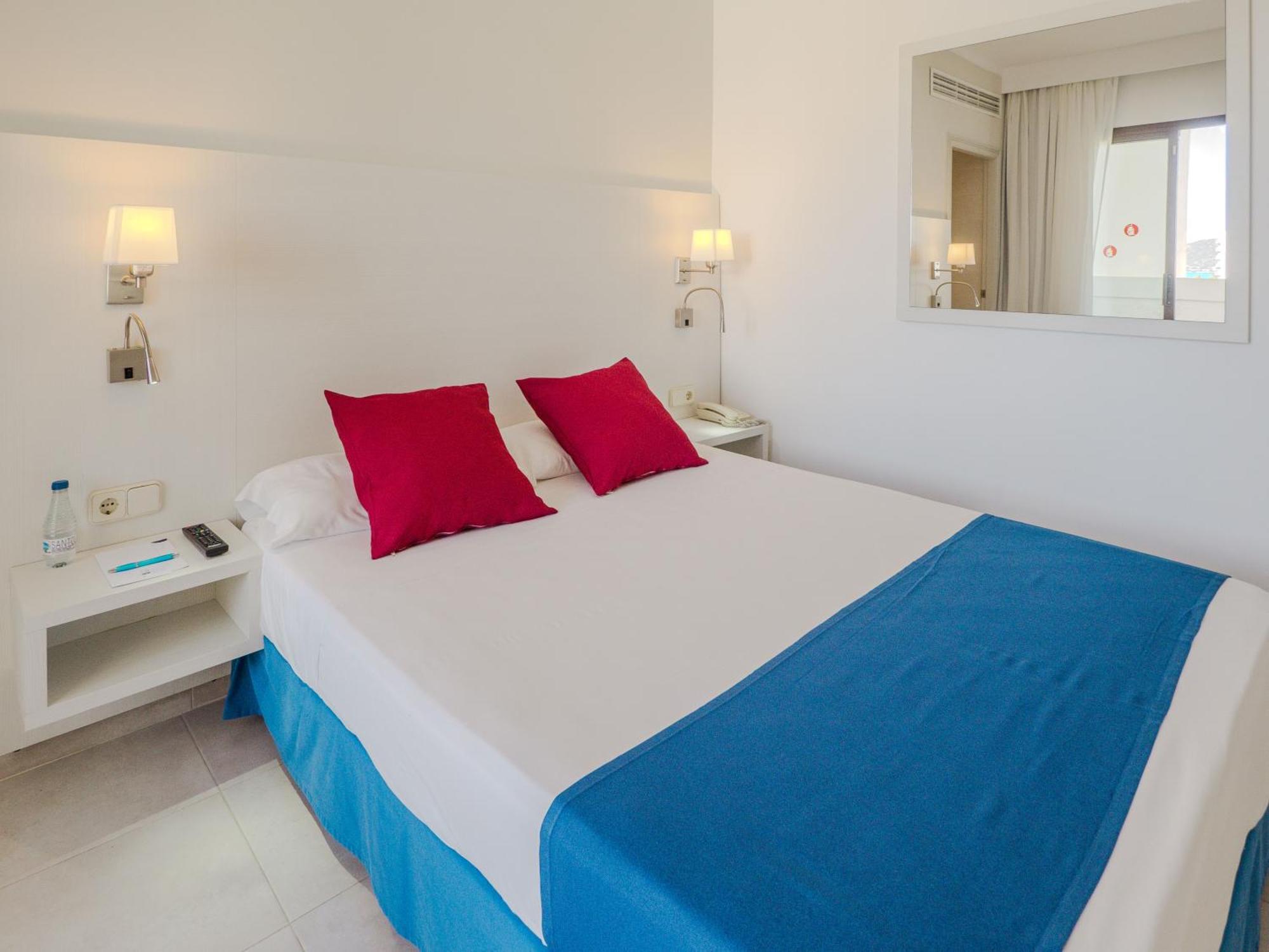 Hotel La Santa Maria Cala Millor  Exterior photo